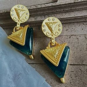 Erinrae Vintage Crystal Earrings